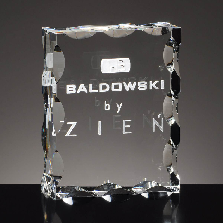 Statuetka firmowa - GRAWER w krysztale loga firmowego