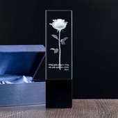 Prestiżowy prezent dla nauczyciela wychowawcy - piękny kwiat 3D w szkle