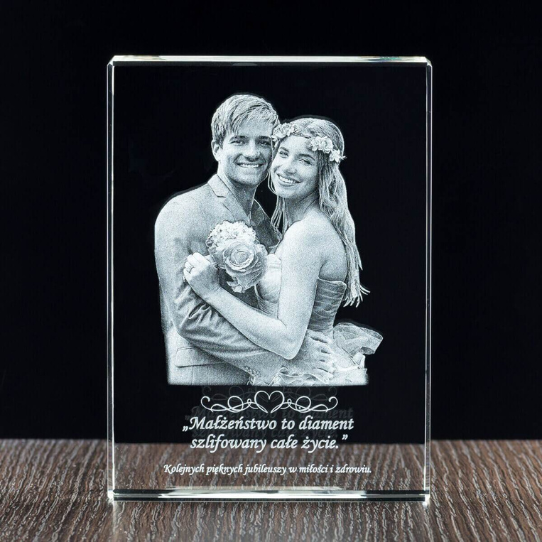 Prezent na rocznicę ślubu, lub jako prezent ślubny - grawerowany kryształ
