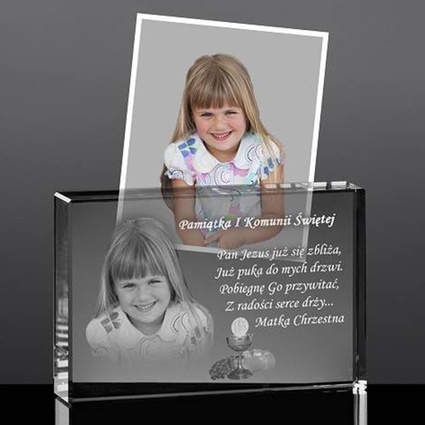 Pamiątka I Komunii Świętej w krysztale ze zdjęciem 2D. Statuetka 10x150x30 mm