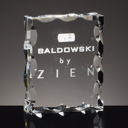 Statuetka firmowa - GRAWER w krysztale loga firmowego